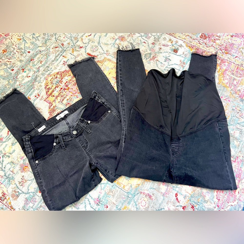 Two pairs of madewell maternity jeans 👖 size 28!